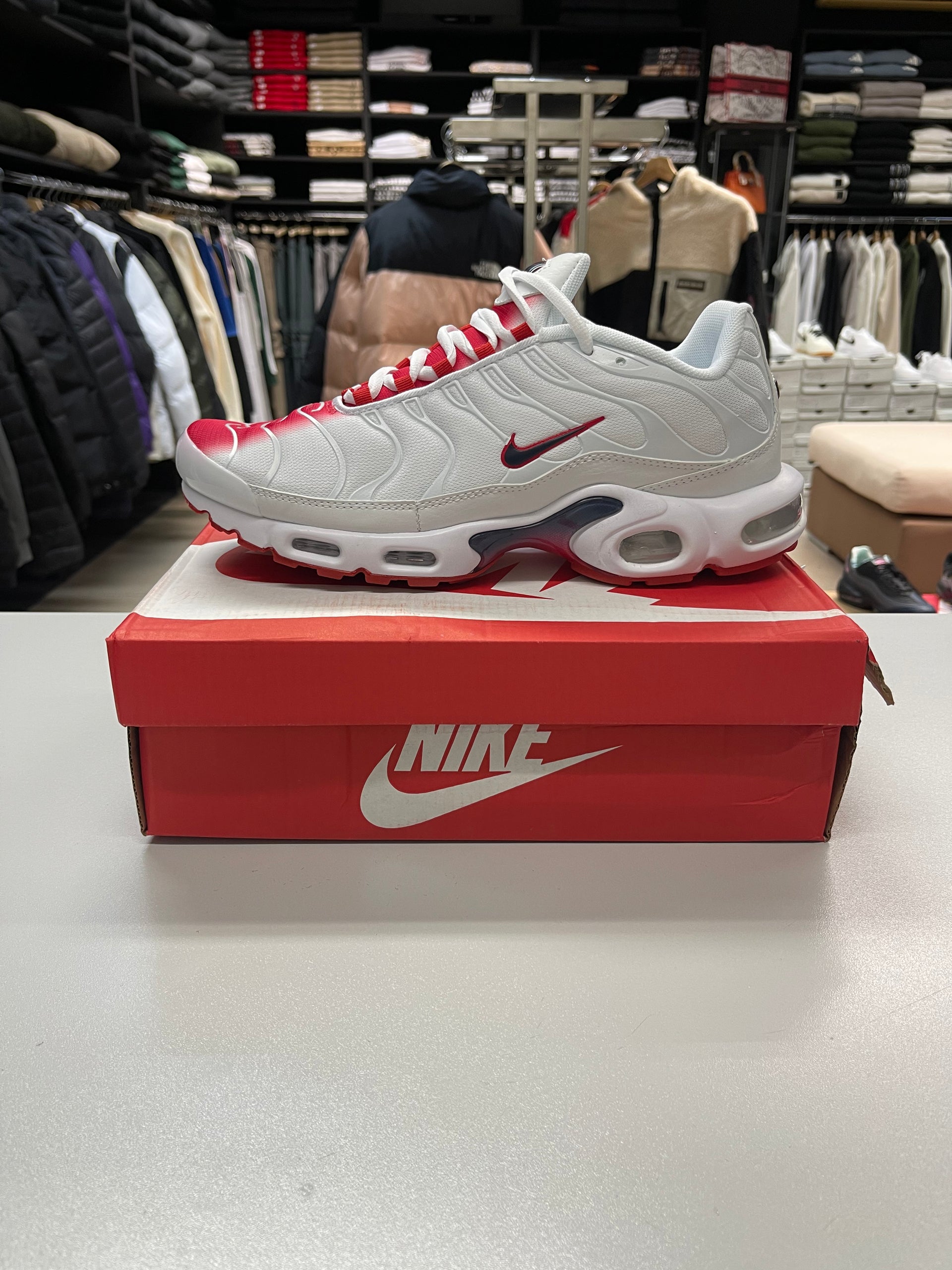 Nike tn bloodshot on sale